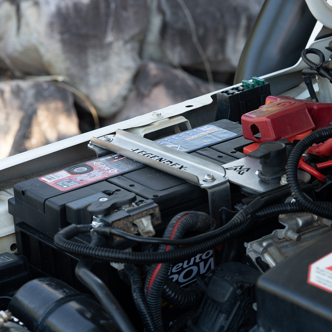 JB74 Suzuki Jimny Upgraded Battery Cradle to suit (DIN65LH)